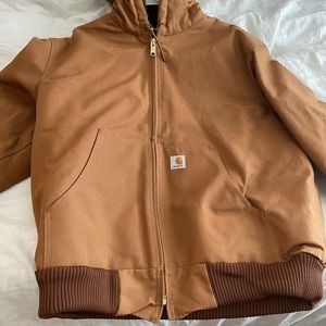 Like new men’s carhartt jacket
